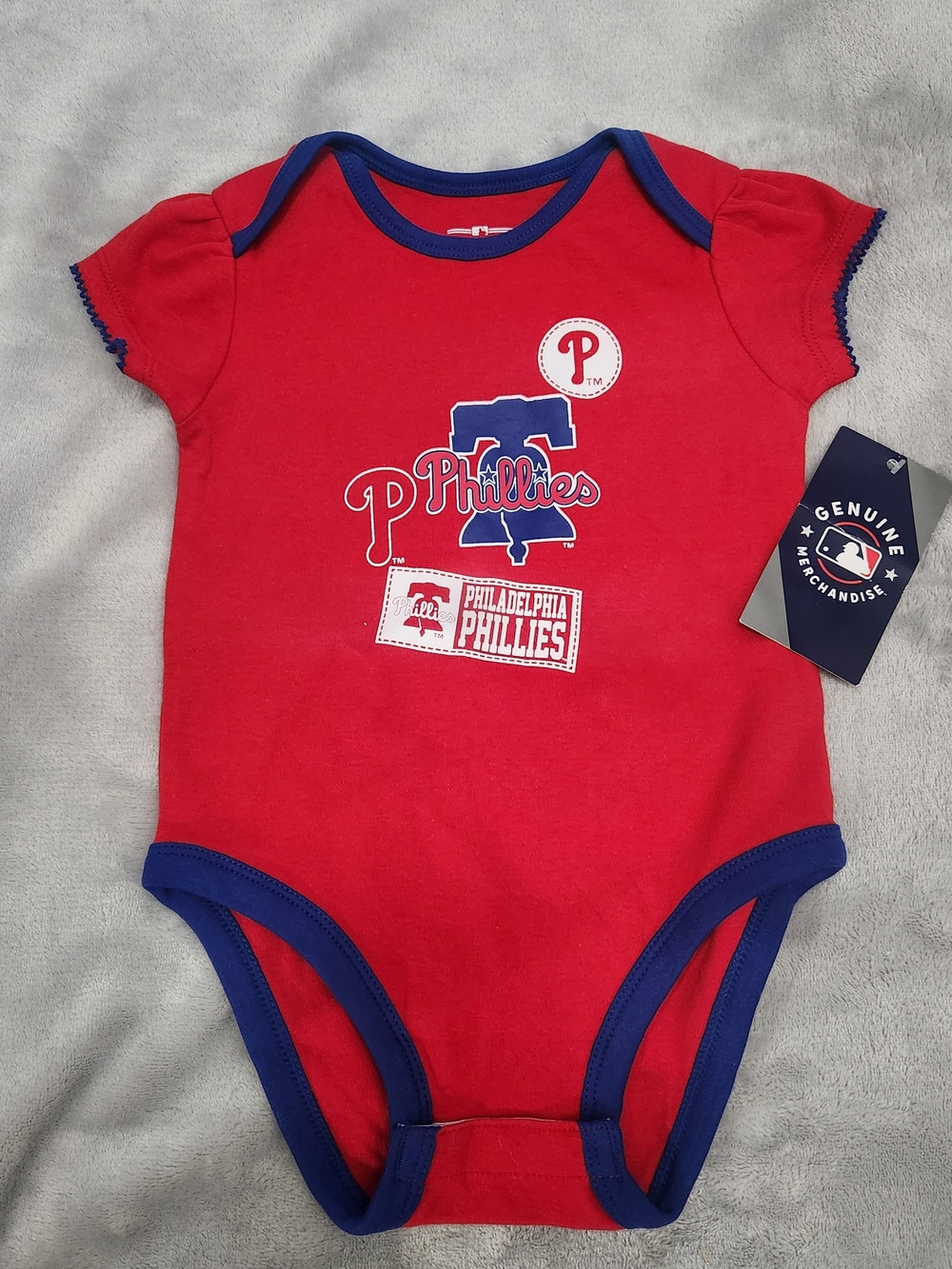 MLB Genuine Merchandise Philadelphia Phillies Baby Bodysuit size 18M, NWT